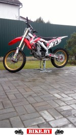 Honda CRF photo