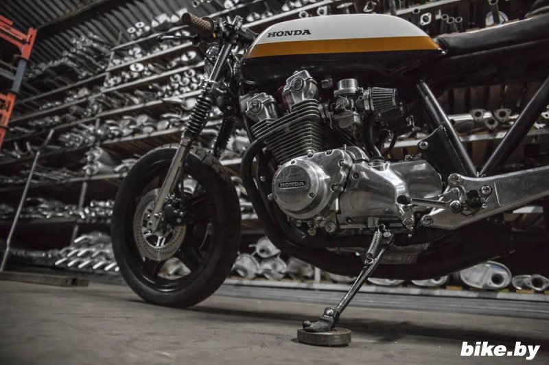 Bullitt Garage:  Honda CB900 Raging Bull